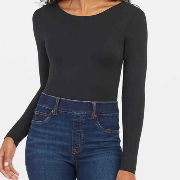 SPANX Other - SPANX Size XL Long Sleeved Scoop Neck Bodysuit
